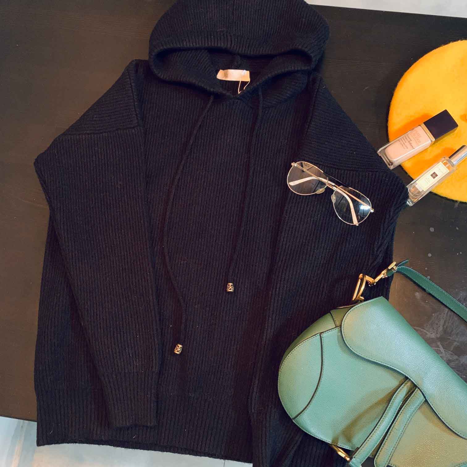 Fashion 21AW New Hot Women Stylist Sweater Casual Pullover Coats Outdoor Warm Top High Quality Pullover Female Clothing 2 Color Available, White
Fashion 21AW New Hot Women Stylist Sweater Casual Pullover Coats Outdoor Warm Top High Quality Pullover Female Clothing 2 Color Available, White