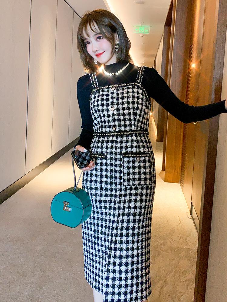 Render unlined upper garment + nail bead chain temperament cultivate morality to collect waist skirt shoulder-straps two-piece, Black
Render unlined upper garment + nail bead chain temperament cultivate morality to collect waist skirt shoulder-straps two-piece, Black