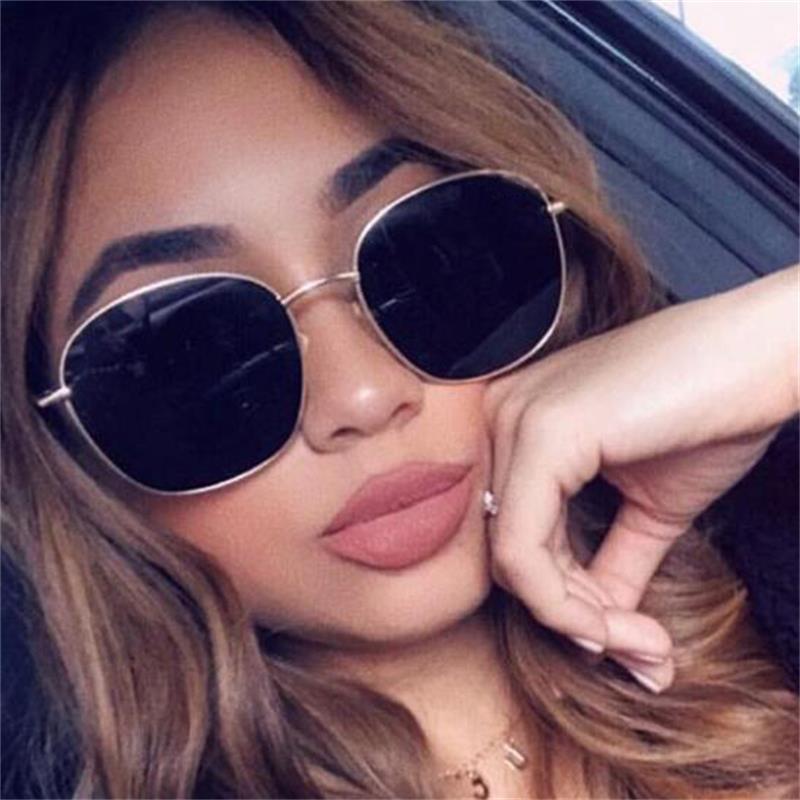 Fashion Round Sunglasses Women Brand Designer Luxury Metal Frame Sun Glasses high quality Retro Shades Eyewear UV4001
Fashion Round Sunglasses Women Brand Designer Luxury Metal Frame Sun Glasses high quality Retro Shades Eyewear UV4001