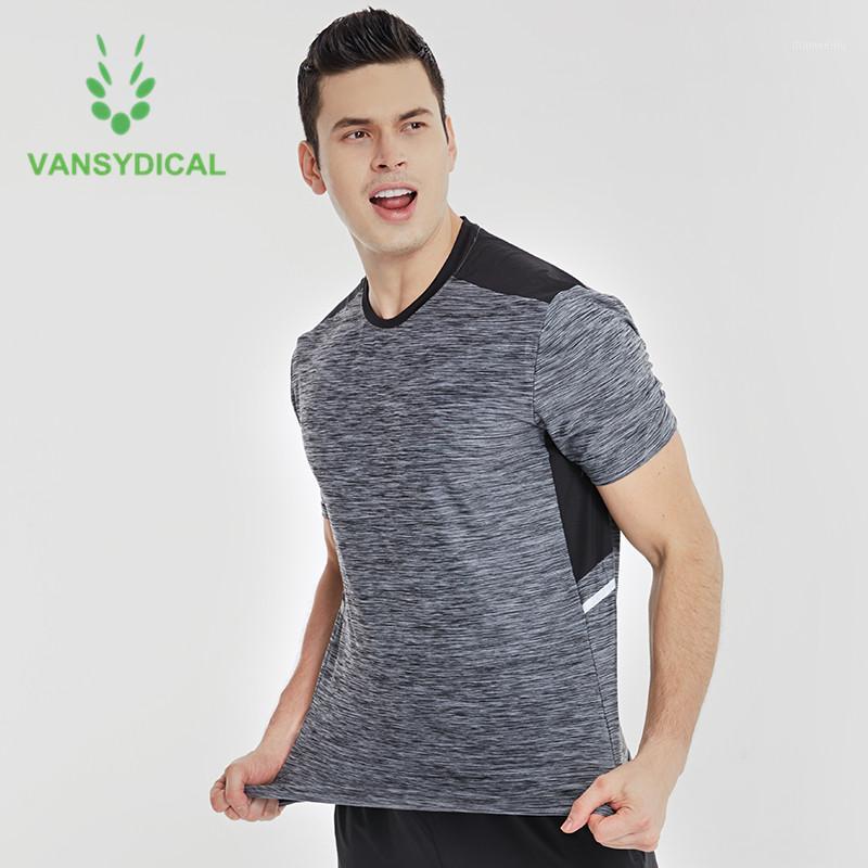 Brand Workout Sports Tops Men Camo gray Gym Short Sleeve Quick Dry Breathable Fitness Training Running T-Shirts Reflective Strip1, Mbf20129
Brand Workout Sports Tops Men Camo gray Gym Short Sleeve Quick Dry Breathable Fitness Training Running T-Shirts Reflective Strip1, Mbf20129