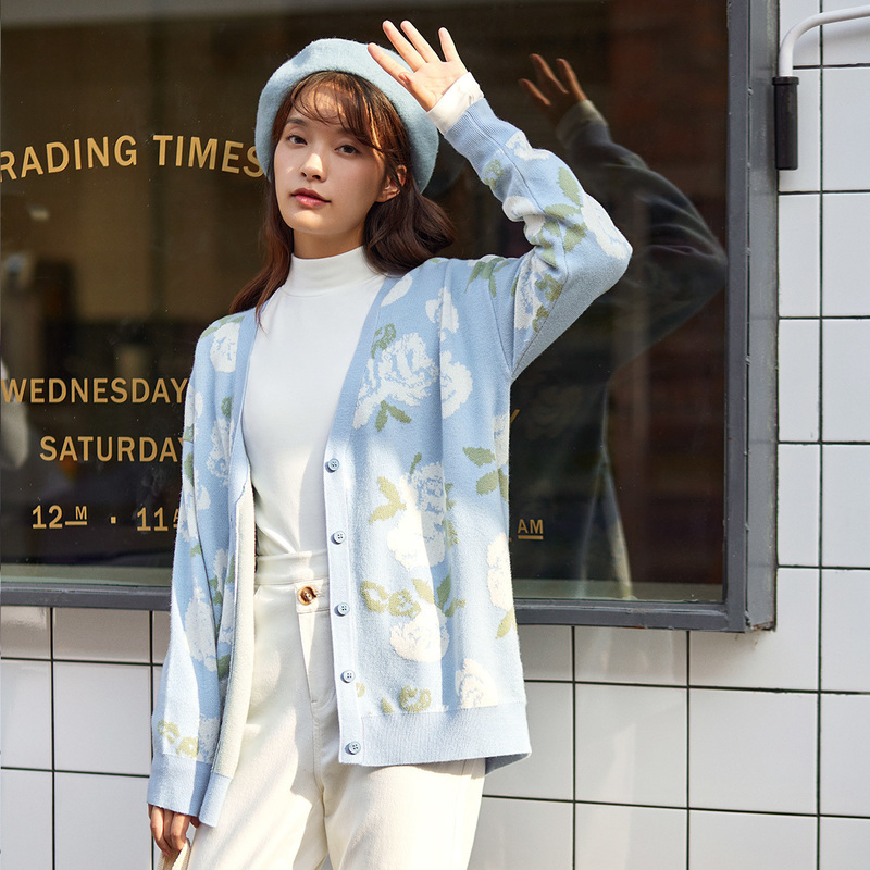 INMAN Autumn Winter Arrival Pastoral Girl V-neck Rose Jacquard Cardigan Sweater Gentle Lady Jacket Sweater For Female 201223