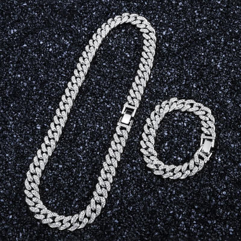 Hip Hop Bling Iced Out Men's Rapper Bracelet Full Rhinestone Pave With Butterfly Miami Cuban Link Chain Bracelet for Men Jewelry
Hip Hop Bling Iced Out Men's Rapper Bracelet Full Rhinestone Pave With Butterfly Miami Cuban Link Chain Bracelet for Men Jewelry