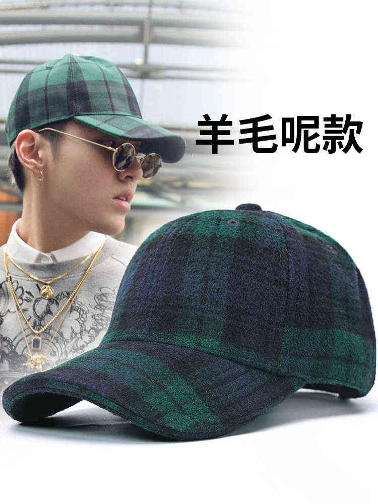 Women and Men Winter Outdoors Warm Felt Peaked Caps Dad Casual Thick Casquette Adult Plaid Wool Baseball Hats 5562cm 220111