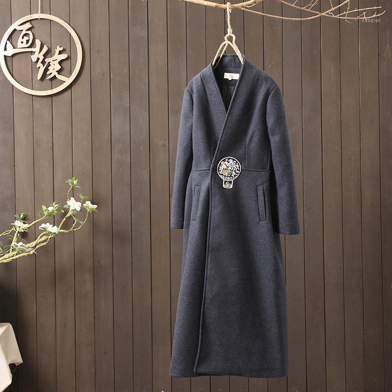 Vintage Embroidered Hidden Buckle Long Woolen Coat Female 2020 Autumn and Winter New Chinese Modified Blend Jacket Cardigan f2511, Beige
Vintage Embroidered Hidden Buckle Long Woolen Coat Female 2020 Autumn and Winter New Chinese Modified Blend Jacket Cardigan f2511, Beige