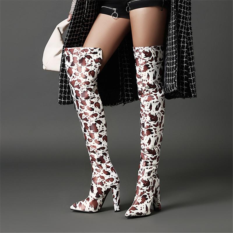 2021 Sexy European and American style microfiber fashion boots pointed super high heel large size high tube boots women, Black
2021 Sexy European and American style microfiber fashion boots pointed super high heel large size high tube boots women, Black