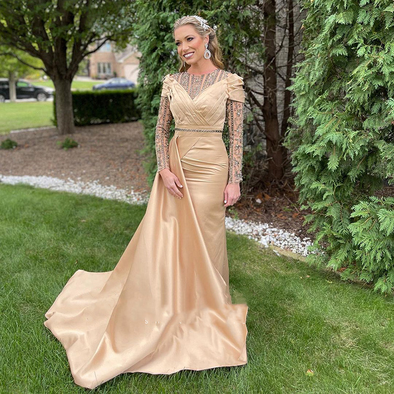 Champagne Long Sleeve Prom Dresses Luxury Beaded Crystal Overskirt Arabic Arabian Dubai Mermaid Reception Dress Evening Wear