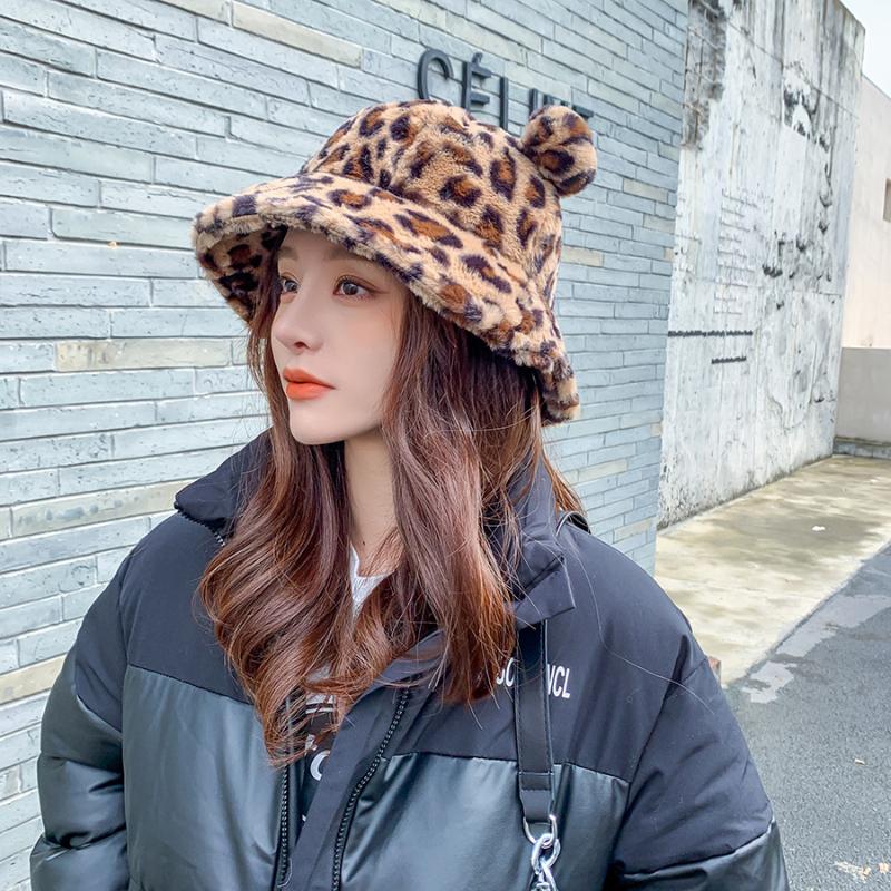 Autumn Winter Leopard Fur Bucket Hat Bear Ear Ball Plush Fisherman Hat Women Soft Warm Thick Basin Protection Cap, Color 1
Autumn Winter Leopard Fur Bucket Hat Bear Ear Ball Plush Fisherman Hat Women Soft Warm Thick Basin Protection Cap, Color 1