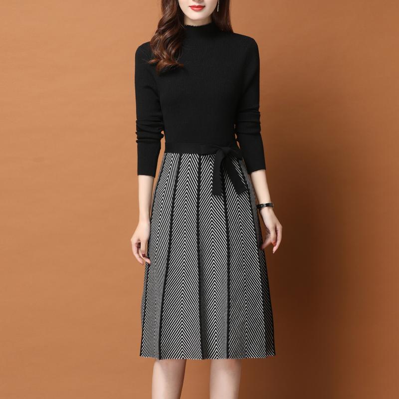 Oversized 3XL Knitted Women Dresses Autumn New Long-Sleeved Slim Pleated Knee-Length Lady Elegant Clothing Tops, See chart
Oversized 3XL Knitted Women Dresses Autumn New Long-Sleeved Slim Pleated Knee-Length Lady Elegant Clothing Tops, See chart