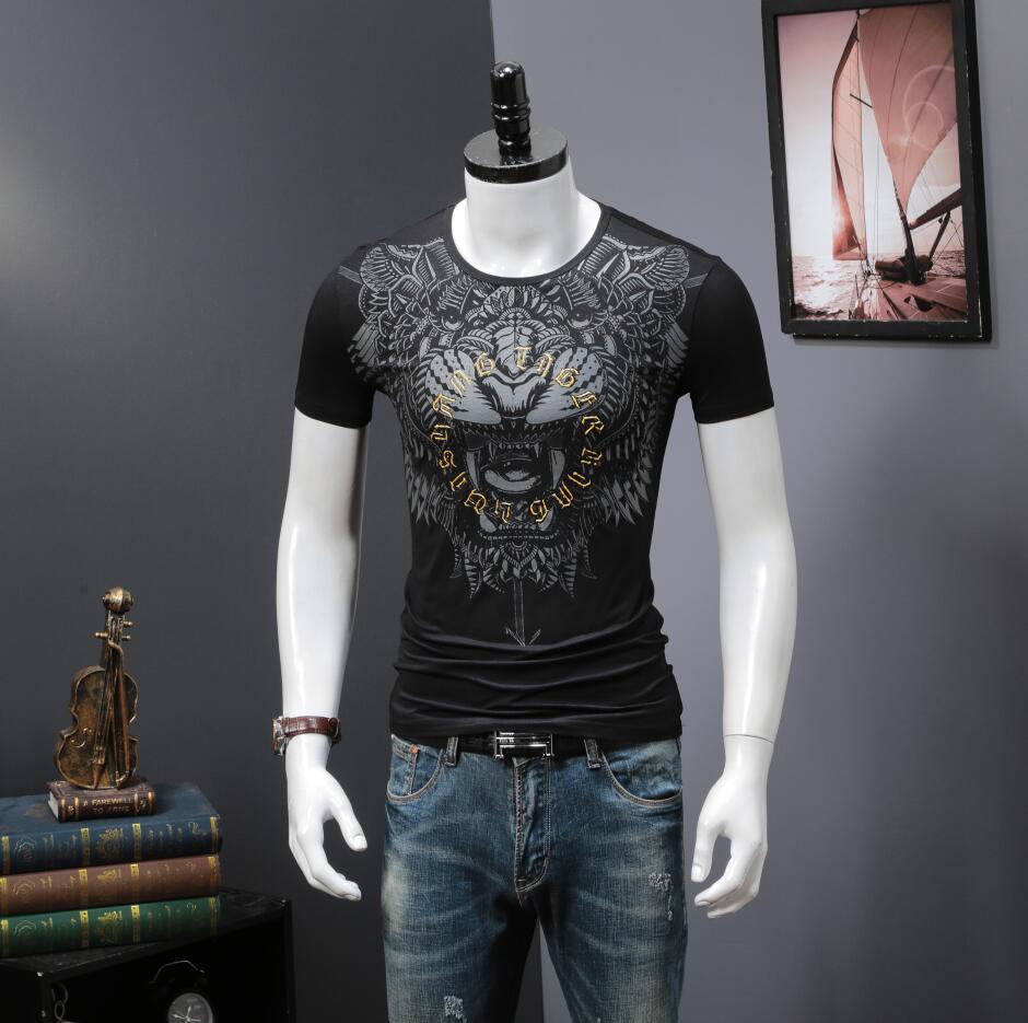 Men's Summer New Clothes T-shirt Printed Luxury Design Men with Short Sleeves Jguv, Black
Men's Summer New Clothes T-shirt Printed Luxury Design Men with Short Sleeves Jguv, Black
