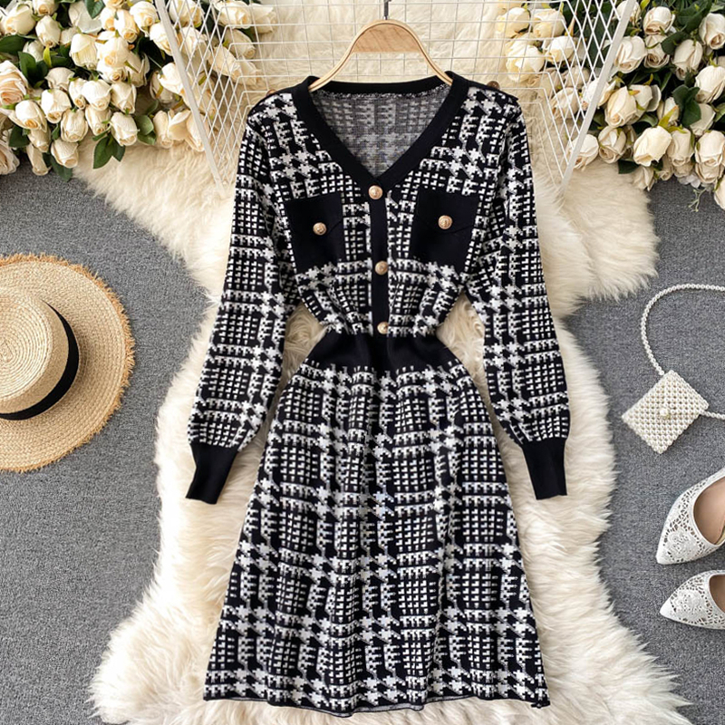 2021 New retro chess dressed chic female mesh long-sleeve autumn fashion a-line dress in nightgown 08I3, Blue
2021 New retro chess dressed chic female mesh long-sleeve autumn fashion a-line dress in nightgown 08I3, Blue