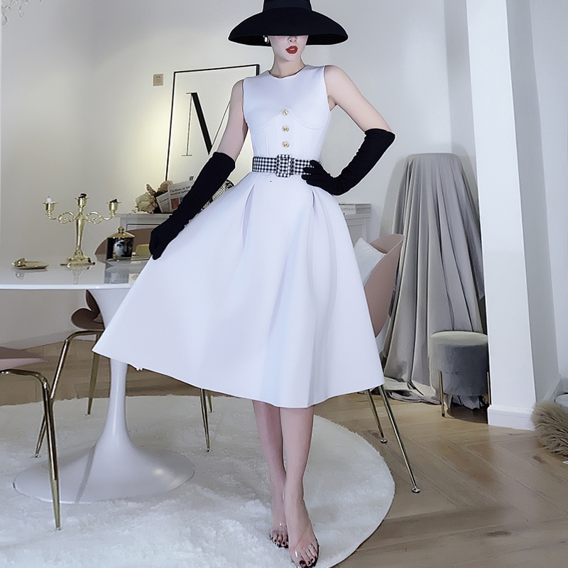 2021 New Le Palais Origonal Spring Summer Hepburn Vintage Pure White Style Thin Fish Elegant Expansion Dress Feminine UVEH
2021 New Le Palais Origonal Spring Summer Hepburn Vintage Pure White Style Thin Fish Elegant Expansion Dress Feminine UVEH