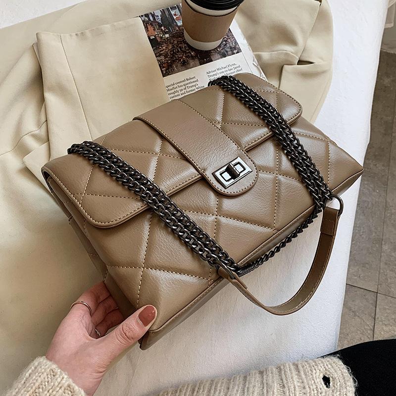 SWDF Luxury High Capacity Handbags Women Bags Designer Big Shoulder Bag Chain Crossbody 2021 Lady's Trending Hand Bag, Black
SWDF Luxury High Capacity Handbags Women Bags Designer Big Shoulder Bag Chain Crossbody 2021 Lady's Trending Hand Bag, Black
