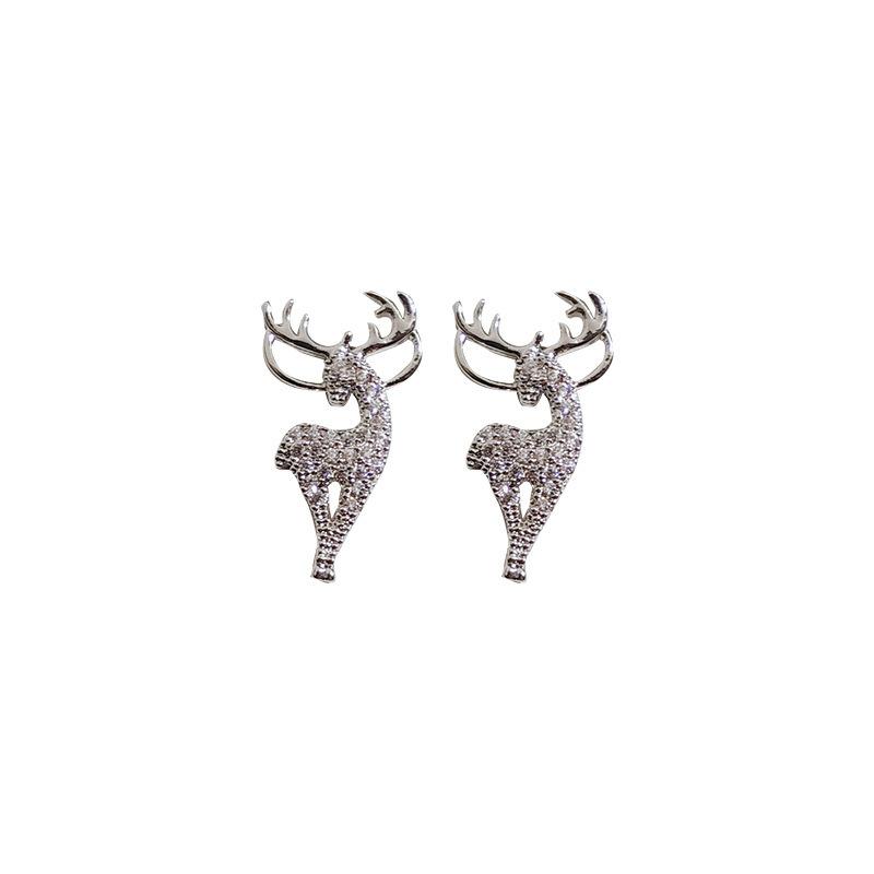 New Year Christmas Stud Earrings Rhinestone Snowflake Elk Earrings Pendant Ear Jewelry Women Cute Christmas Festival Gift
New Year Christmas Stud Earrings Rhinestone Snowflake Elk Earrings Pendant Ear Jewelry Women Cute Christmas Festival Gift