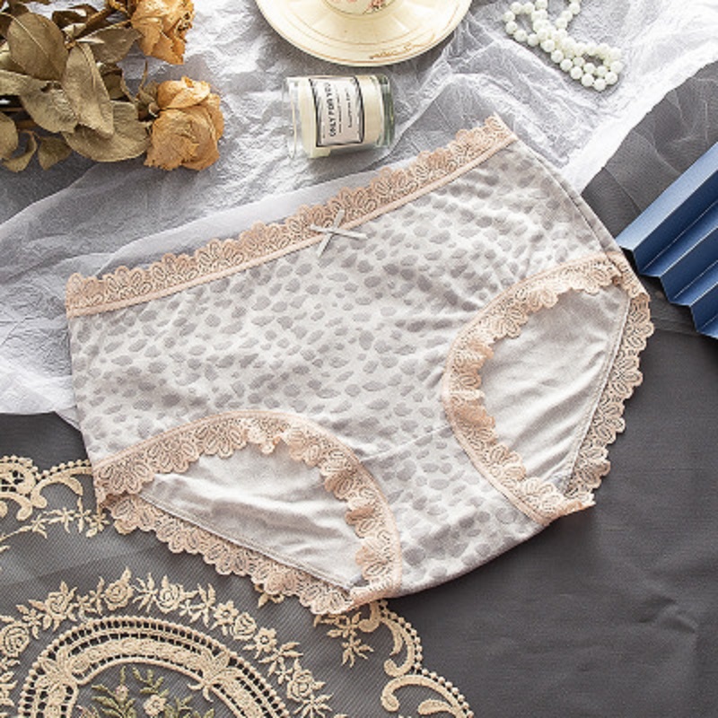 Womens Leopard Panties High Quality Lace Mid Waist Briefs Women Sexy Daily Briefs Casual Women Underwears Fashion Underpants, Pink
Womens Leopard Panties High Quality Lace Mid Waist Briefs Women Sexy Daily Briefs Casual Women Underwears Fashion Underpants, Pink