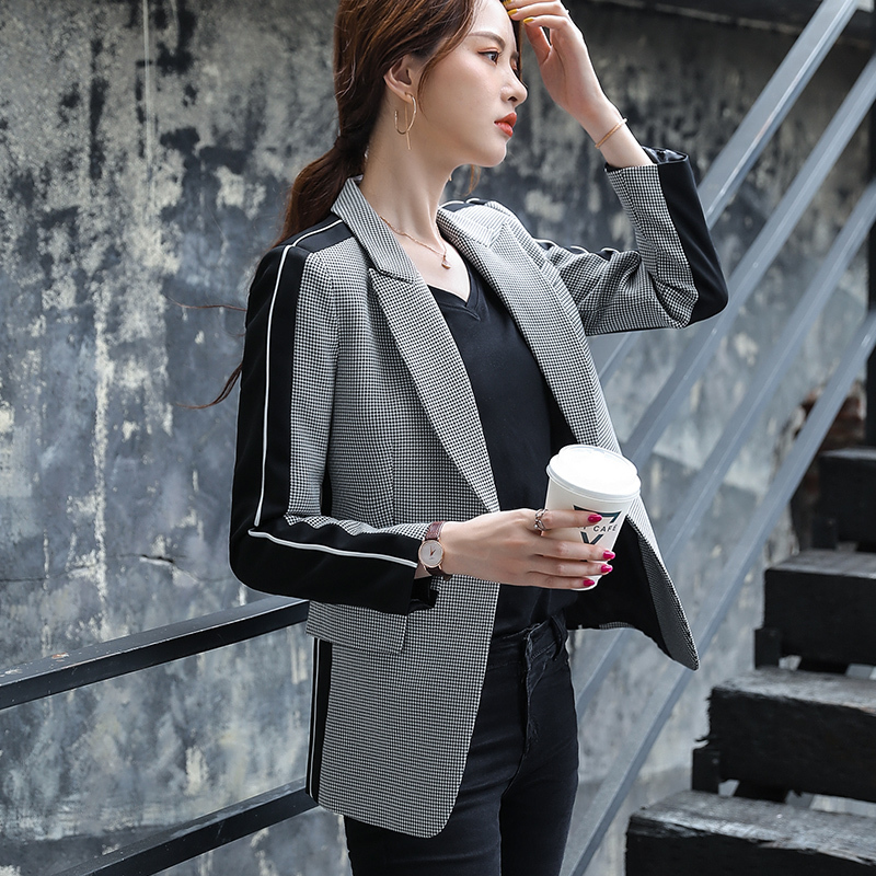Lenshin Women Elegant Plaid Jacket with Pockets Blazer Fashion Keep Slim Single Button Office Lady Contrast Color Coat Outwear 201102