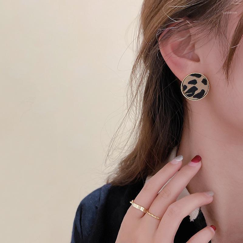 korean style dot printed leopard plush earrings for women mujer 2020 pluffy polka dot small round stud earrings vintage jewelry1
korean style dot printed leopard plush earrings for women mujer 2020 pluffy polka dot small round stud earrings vintage jewelry1