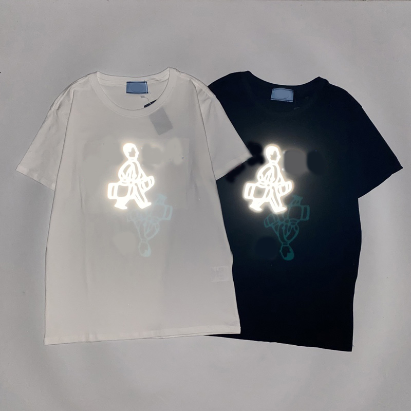 Luxurious Men's T-Shirts P home rada spring and summer new short-sleeved gradient color triangle label glue letter logo, 12
Luxurious Men's T-Shirts P home rada spring and summer new short-sleeved gradient color triangle label glue letter logo, 12