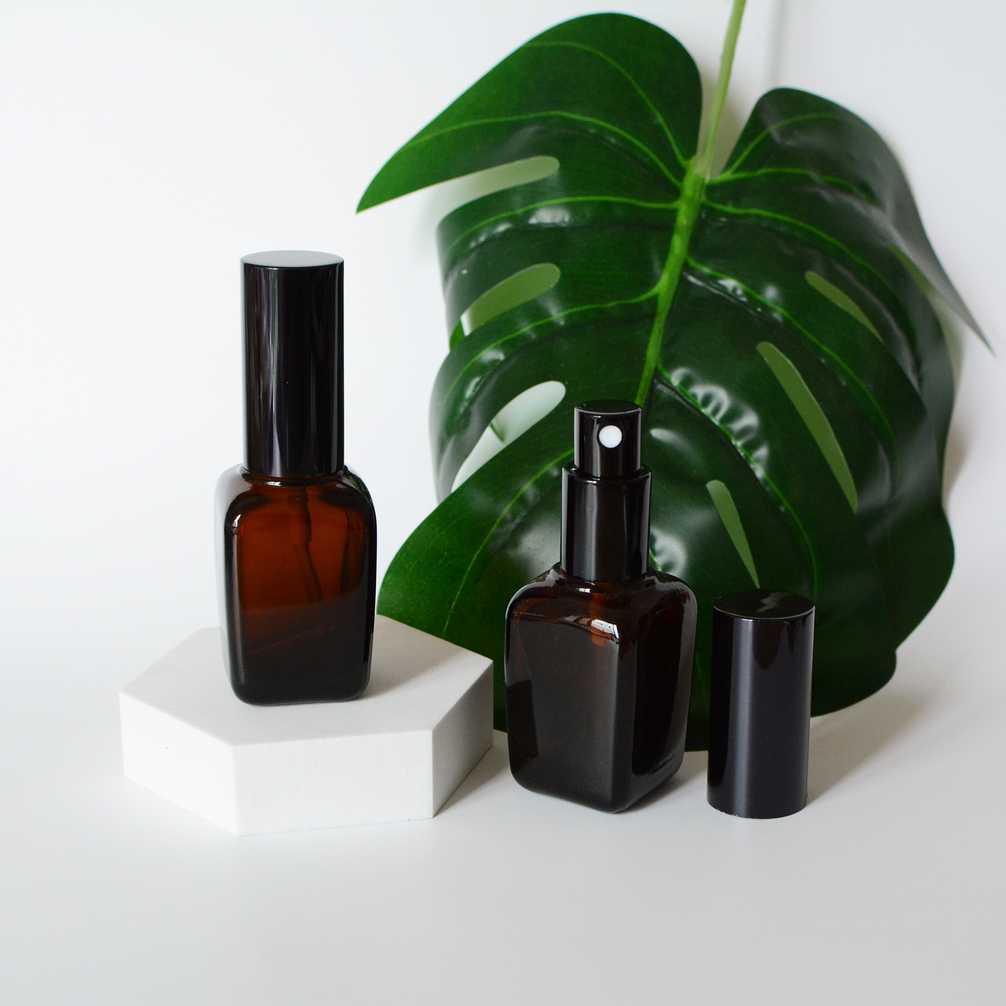 30ml 50ml 100ml Wholesale Amber Glass Fine Mist Spray Pump Bottles DIY Cosmetic Packaging Square Perfume Sprayer Container Personal Beauty Care
30ml 50ml 100ml Wholesale Amber Glass Fine Mist Spray Pump Bottles DIY Cosmetic Packaging Square Perfume Sprayer Container Personal Beauty Care