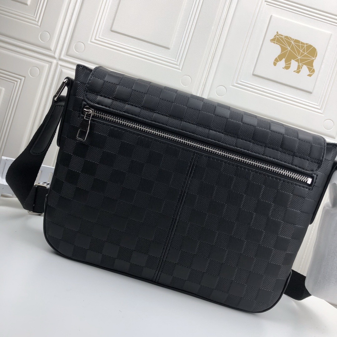 Fashion Brand Men genuine leather handbag Women Shoulder bag district G176 Have dust bags Wallets 41286, Color a : don't choose this color
Fashion Brand Men genuine leather handbag Women Shoulder bag district G176 Have dust bags Wallets 41286, Color a : don't choose this color