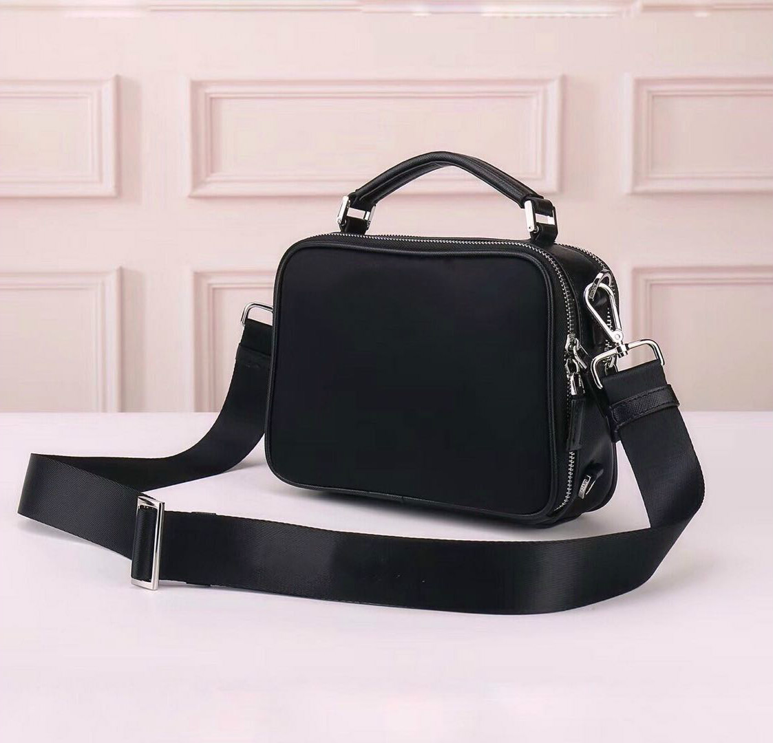 Fashion handbags men shoulder bag for women satchel purse Tote woman handbags chain purse messenger bag handbags canvas purse wholesale
Fashion handbags men shoulder bag for women satchel purse Tote woman handbags chain purse messenger bag handbags canvas purse wholesale