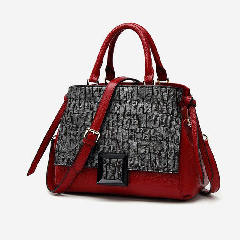 Women Cowhide Leather Bag Luxury Handbags Women Bags Designer Purse Genuine Leather Bag Tote, Black
Women Cowhide Leather Bag Luxury Handbags Women Bags Designer Purse Genuine Leather Bag Tote, Black