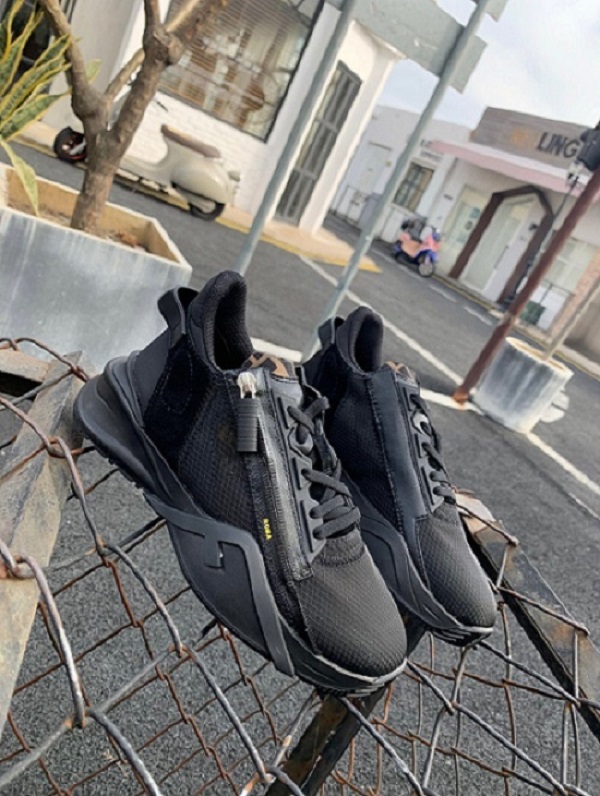 with box Men Flow Sneakers Shoes Women Nylon Runner Trainers Top Suede Leather Low-cut Shoes Black White Slip-on Casual Shoe size 35-46
with box Men Flow Sneakers Shoes Women Nylon Runner Trainers Top Suede Leather Low-cut Shoes Black White Slip-on Casual Shoe size 35-46