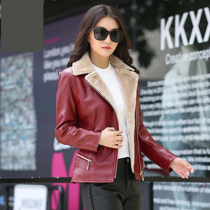 Women winter leather jacket plus velvet Outwear 2020 fashion fur one zipper abrigo chamarras de mujer jaqueta de couro feminino, Black
Women winter leather jacket plus velvet Outwear 2020 fashion fur one zipper abrigo chamarras de mujer jaqueta de couro feminino, Black