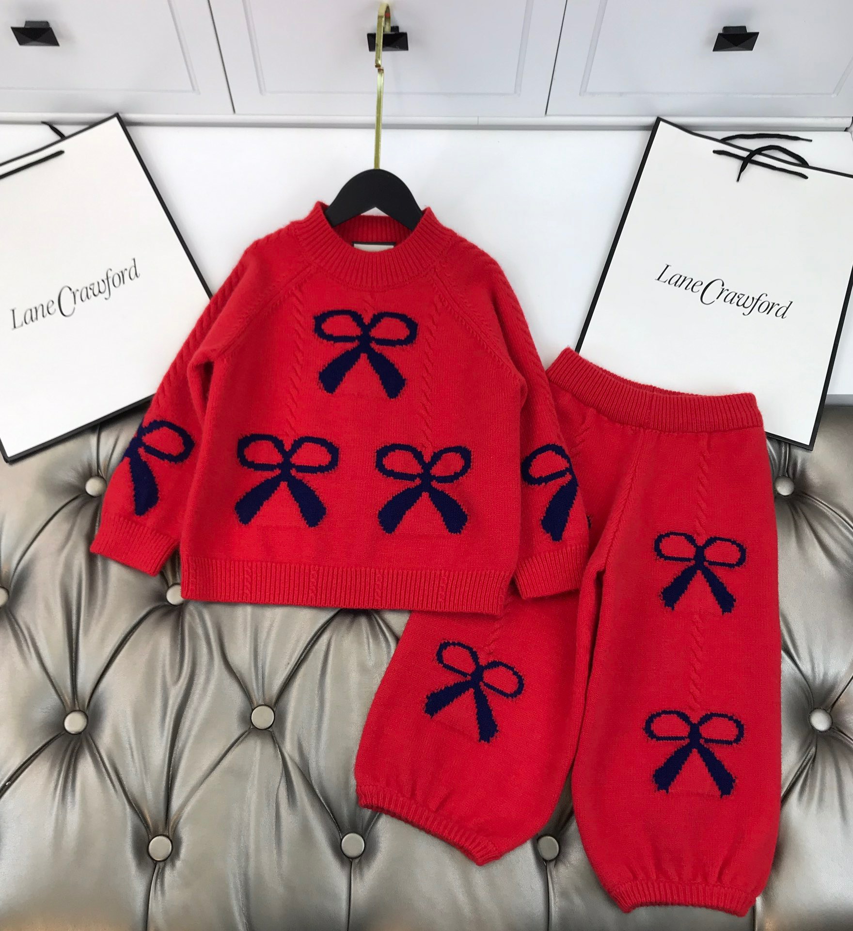 Winter Kids Girls Sweaters Sets Fashion Bow Baby Warm Wool knitting Sweater With Pants TracksuitChildren Red Clothes
Winter Kids Girls Sweaters Sets Fashion Bow Baby Warm Wool knitting Sweater With Pants TracksuitChildren Red Clothes