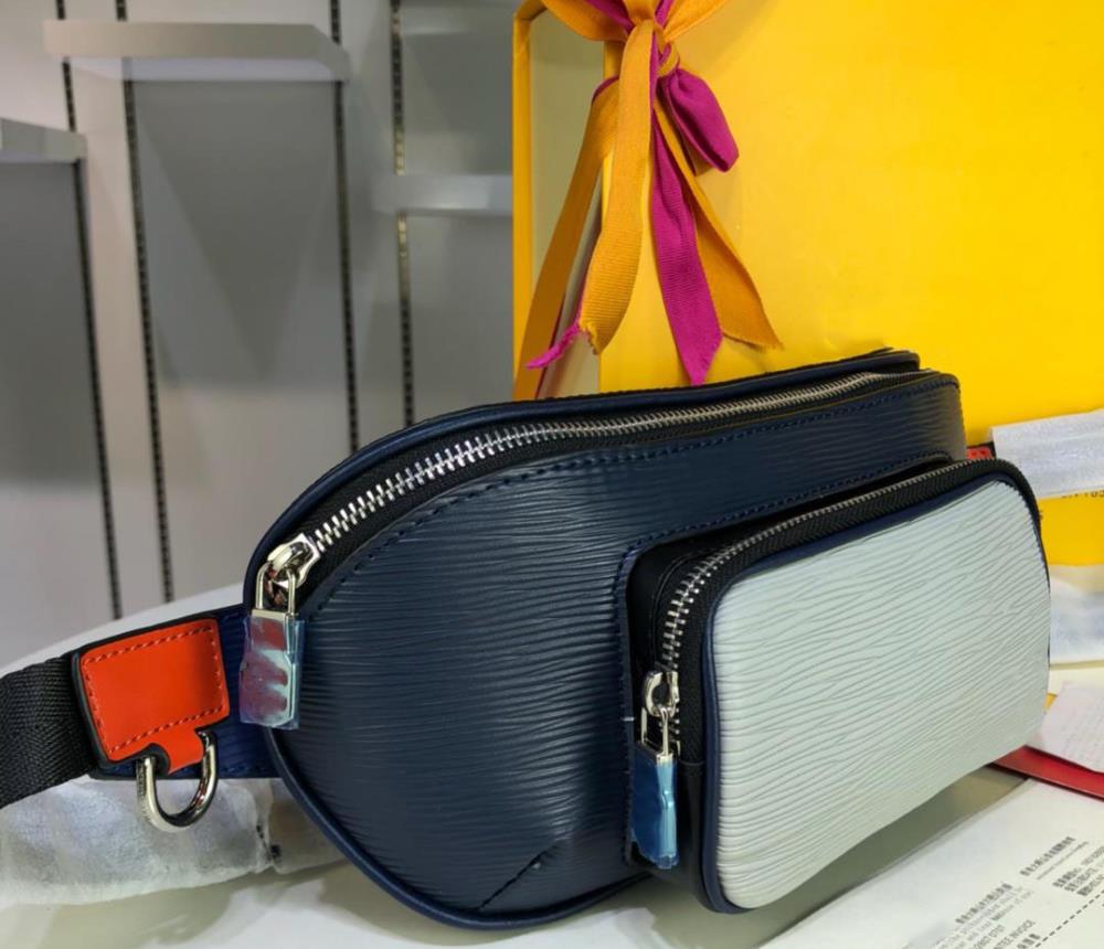 Genuine Leather Waist Packsmen Travel mens Waist bags Necessity Waist Belt Unisex Zipper Mobile Phone Bag M51464 size33.0 x 16.0 x 3.0 cm, Without box
Genuine Leather Waist Packsmen Travel mens Waist bags Necessity Waist Belt Unisex Zipper Mobile Phone Bag M51464 size33.0 x 16.0 x 3.0 cm, Without box