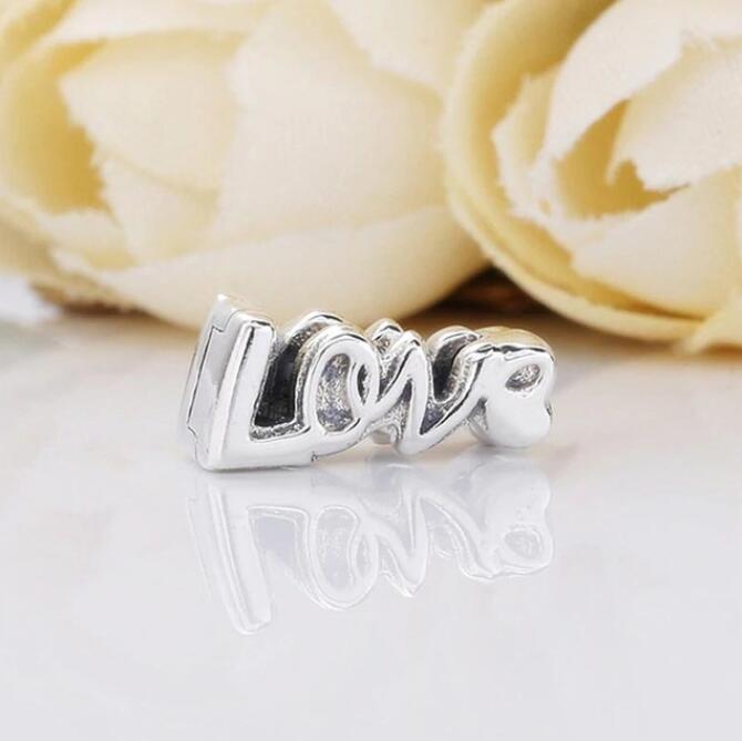 NEW jewelry Diy Beads And bracetes Fits pandora Style Charm For Pandora Bracelets For European gold SILVER Bracelet
NEW jewelry Diy Beads And bracetes Fits pandora Style Charm For Pandora Bracelets For European gold SILVER Bracelet