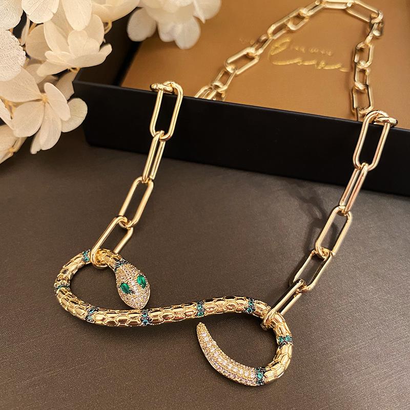 18k copper plated snake zircon chain necklace bracelet women short choker trending jewelry
18k copper plated snake zircon chain necklace bracelet women short choker trending jewelry