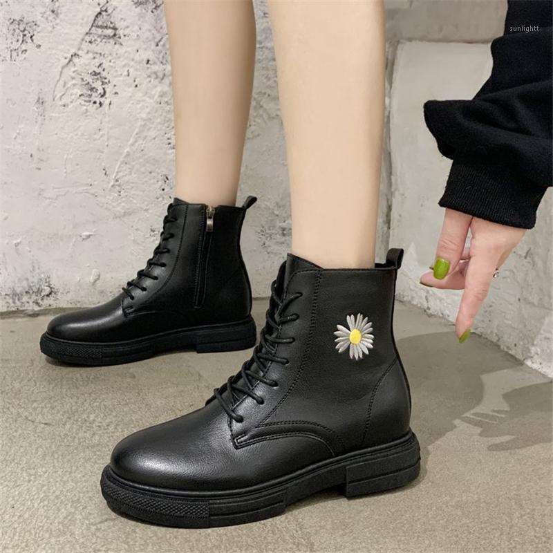 Women'S Shoes Autumn And Winter Models Wild Net Red Tide Small Daisy British Style Fashion Short Boots1, Beige
Women'S Shoes Autumn And Winter Models Wild Net Red Tide Small Daisy British Style Fashion Short Boots1, Beige