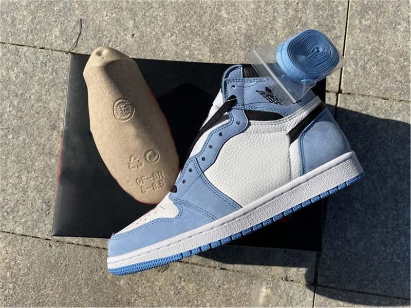 2021 Best Air Authentic 1 High OG University Blue Outdoor Shoes White Men Midnight Blue Black Retro Sneakers Zapatos Sports With Original Bo
2021 Best Air Authentic 1 High OG University Blue Outdoor Shoes White Men Midnight Blue Black Retro Sneakers Zapatos Sports With Original Bo