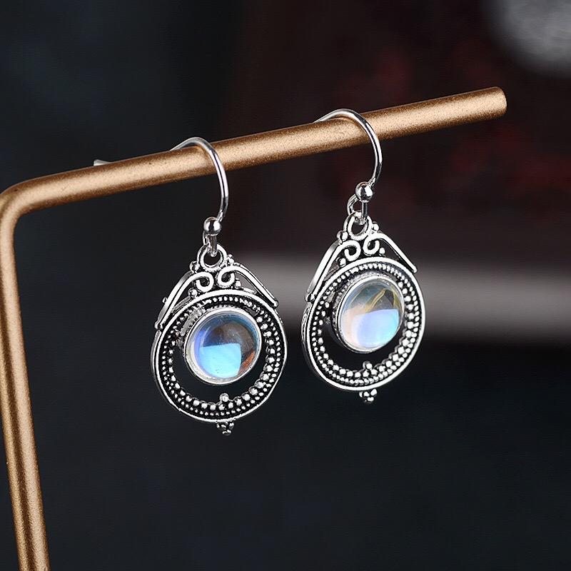MENGYI Bohemia Vintage Irregular Hollow Design Drop Earrings Geometry Moonstone Earrings For Women Wedding Jewelry Wholesale
MENGYI Bohemia Vintage Irregular Hollow Design Drop Earrings Geometry Moonstone Earrings For Women Wedding Jewelry Wholesale