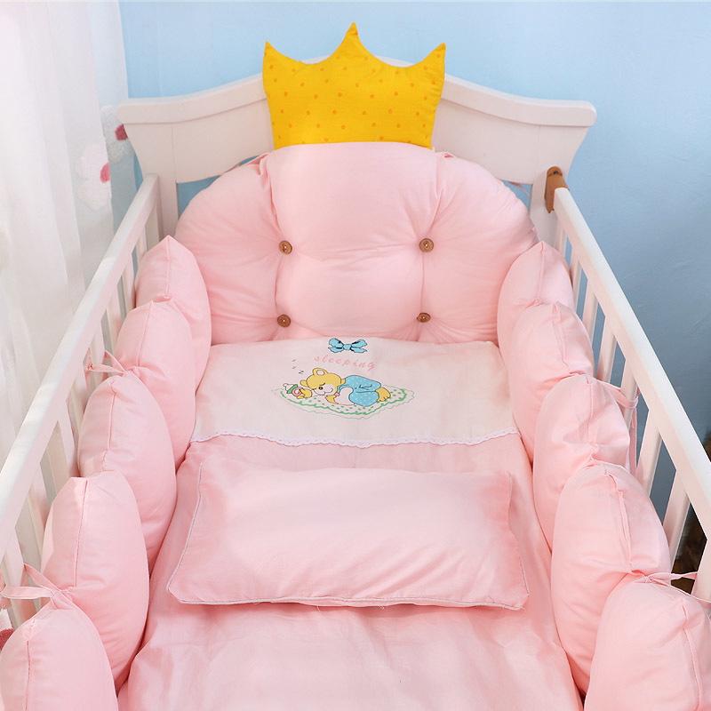 100% Cotton Crib Bed Linen Kit,Crown Design Baby Crib Bedding Set,Baby Bedding Set Includes Bumpers+Pillow+Quilt+Mattress cover LJ201105, Fen se gong zhu
100% Cotton Crib Bed Linen Kit,Crown Design Baby Crib Bedding Set,Baby Bedding Set Includes Bumpers+Pillow+Quilt+Mattress cover LJ201105, Fen se gong zhu