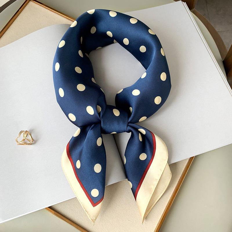 2020 Hijab Winter Scarf Fashion Sweet Wave Point Simulation Silk Small Square Scarf Women Thin Sun For Protection Decoration
2020 Hijab Winter Scarf Fashion Sweet Wave Point Simulation Silk Small Square Scarf Women Thin Sun For Protection Decoration
