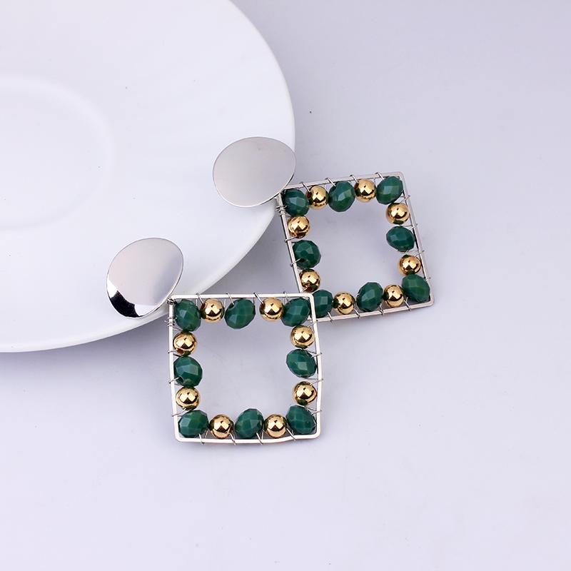 Hoop & Huggie Fashion Crystal Beaded Earrings Cubic Gold Unique Statement Boho Hoops For Women Trendy Jewelry Gifts 2021
Hoop & Huggie Fashion Crystal Beaded Earrings Cubic Gold Unique Statement Boho Hoops For Women Trendy Jewelry Gifts 2021