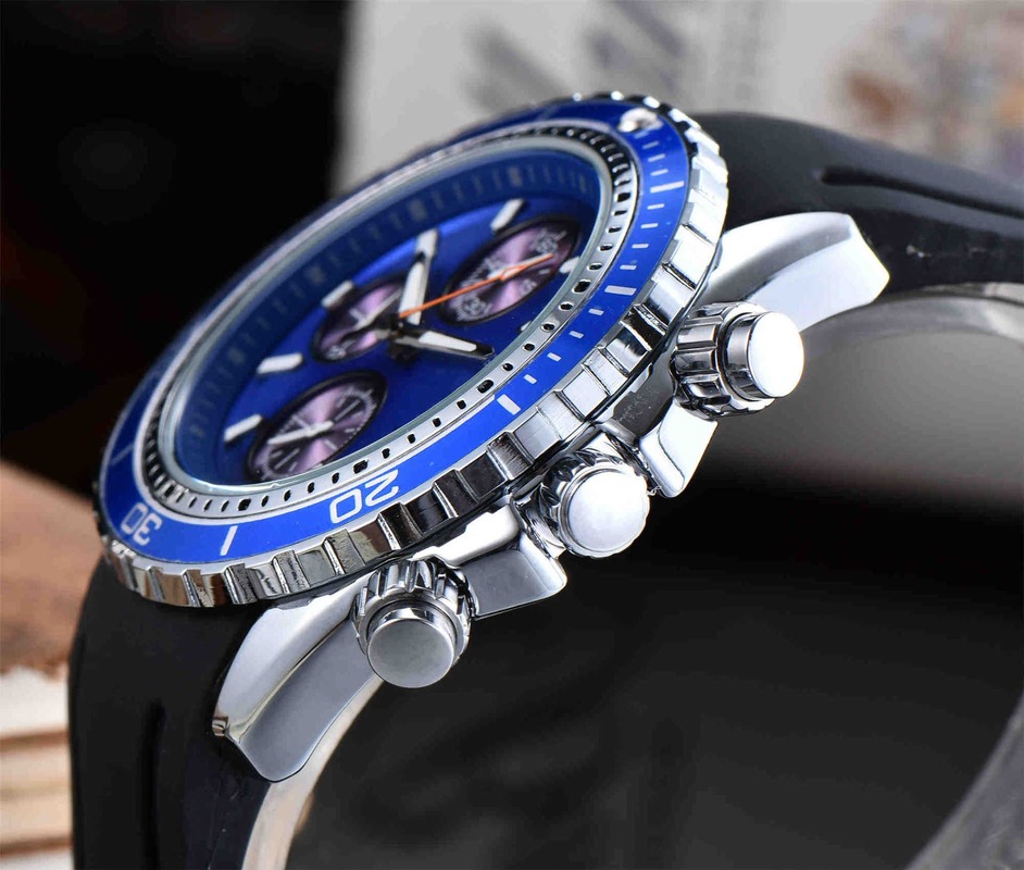 178 Chronograph Working High Quality Stainless Steel Mens Top Watches For Man Multifunction Fashion Casual Quartz Watche
178 Chronograph Working High Quality Stainless Steel Mens Top Watches For Man Multifunction Fashion Casual Quartz Watche
