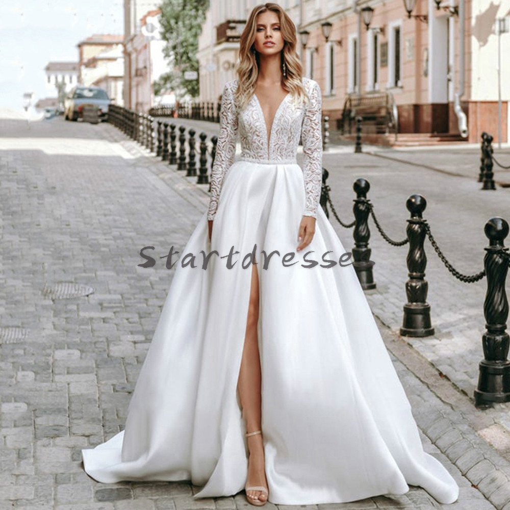 Lace Long Sleeve Bohemian Wedding Dresses Sexy V Neck A Line Satin Modest Wedding Dress 2021 Cheap Backless Bridal Dress Robe De Mariee, Champagne
Lace Long Sleeve Bohemian Wedding Dresses Sexy V Neck A Line Satin Modest Wedding Dress 2021 Cheap Backless Bridal Dress Robe De Mariee, Champagne