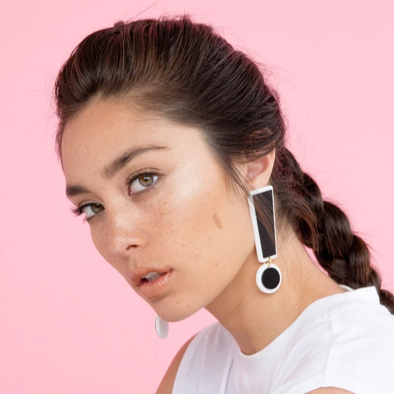 Fashion Super Large Black White Acrylic Symbol Exclamation Point Dangle Earring for Womens Trendy Jewelry Hyperbole Accessories