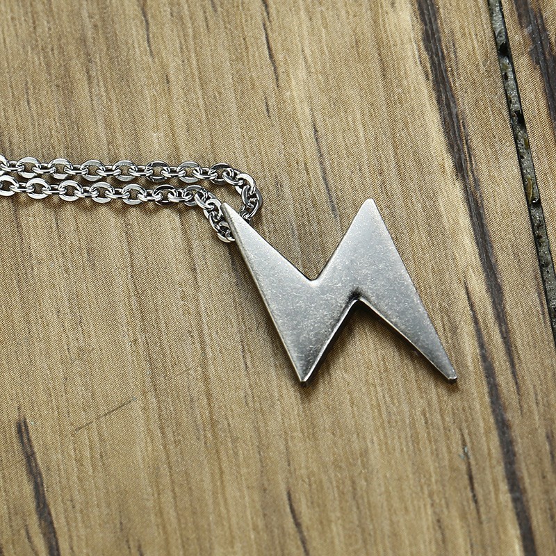 Men Gray Lightning Pendant Necklace Stainless Steel Bolt Thunder Flash Charm Male Jewelry 20 24 inch