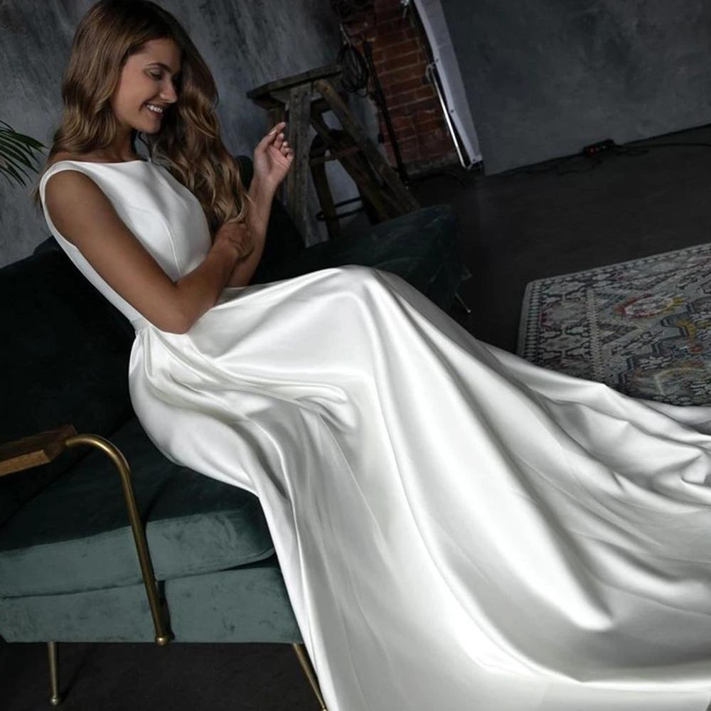 Simple New Satin A Line Wedding Dresses With Pocket Elegant Sleeveless O Neck Floor Length Bridal Gowns Bride Dress Cheap Customized 403 B0312