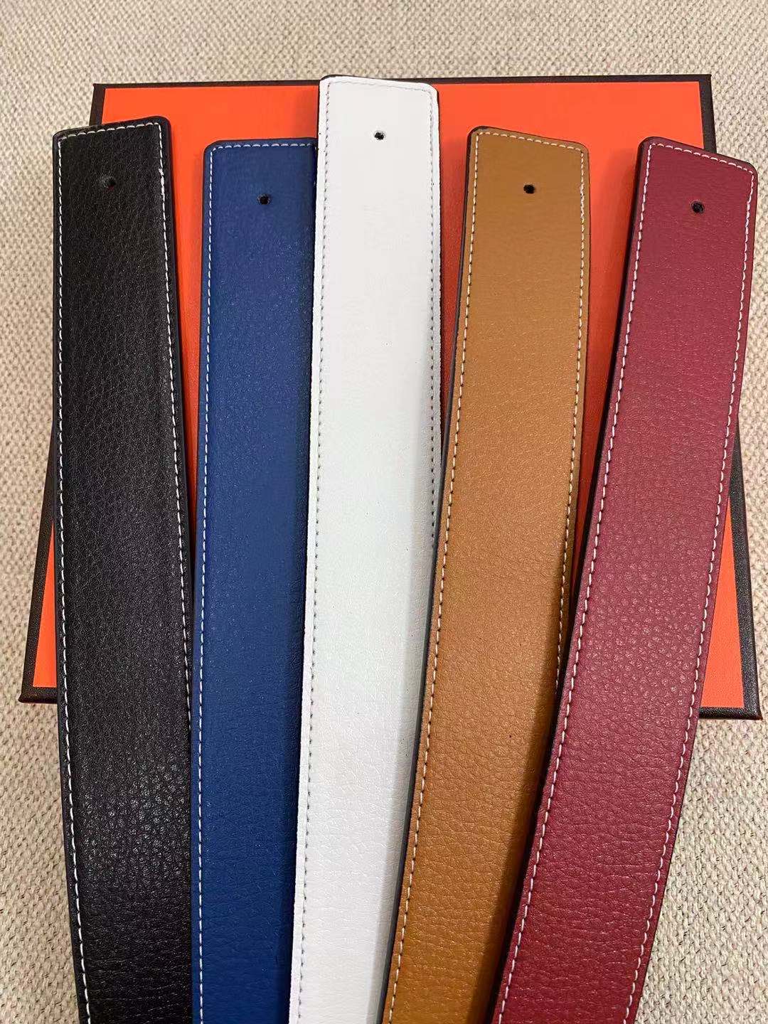 Women's designer fashion belt, men's leather business classic leisure design, factory direct mail, no box, free delivery 5AAAA, Red
Women's designer fashion belt, men's leather business classic leisure design, factory direct mail, no box, free delivery 5AAAA, Red