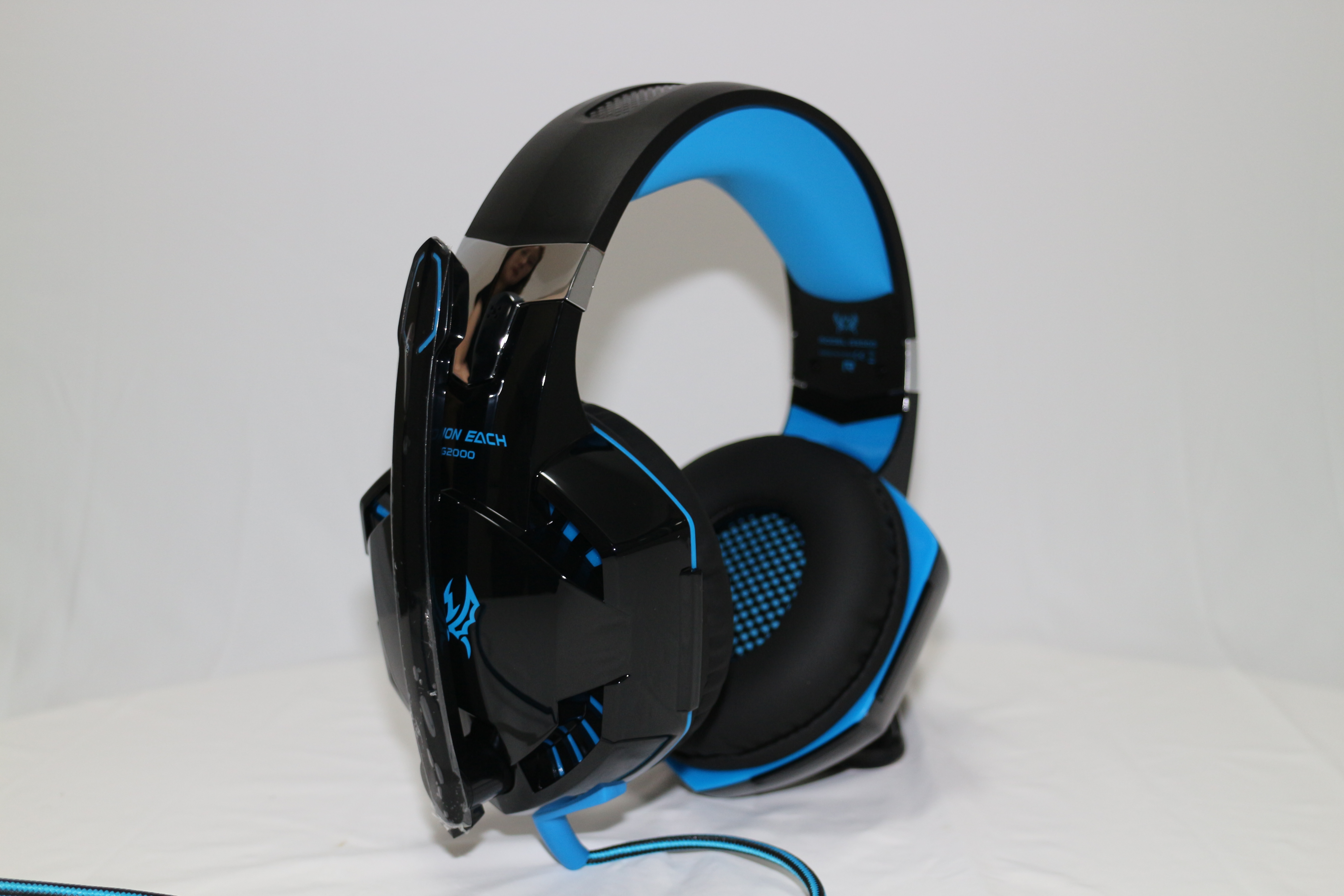 G9000 Gaming Over-Ear Headphones 3.5 mm Stereo With Single Span Microphone Leather Material Environmental Noise Isolation