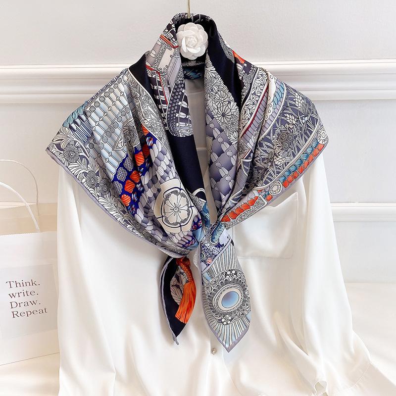 Scarves KOI LEAPING Retro Classic Twill 90 Handmade Large Square Scarf Fashion Silk Armor Pattern Decorative Shawl
Scarves KOI LEAPING Retro Classic Twill 90 Handmade Large Square Scarf Fashion Silk Armor Pattern Decorative Shawl