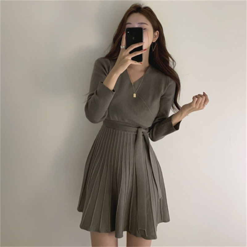 Skinny Autumn Spring Plied with Cleavage V. Line of Female Wool Mesh Lady Dressed in High Waist Ekld, Dark grey
Skinny Autumn Spring Plied with Cleavage V. Line of Female Wool Mesh Lady Dressed in High Waist Ekld, Dark grey