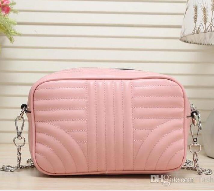 Single shoulder bag fashion chain small star inclined shoulder bag European and American popular new style women's handbags, Red
Single shoulder bag fashion chain small star inclined shoulder bag European and American popular new style women's handbags, Red