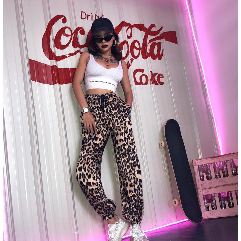 Women Casual Leopard Printed Lace Up Elastic Waist Straight Pants Long Trousers Ladies Party Travel Trip Loose Pants
Women Casual Leopard Printed Lace Up Elastic Waist Straight Pants Long Trousers Ladies Party Travel Trip Loose Pants