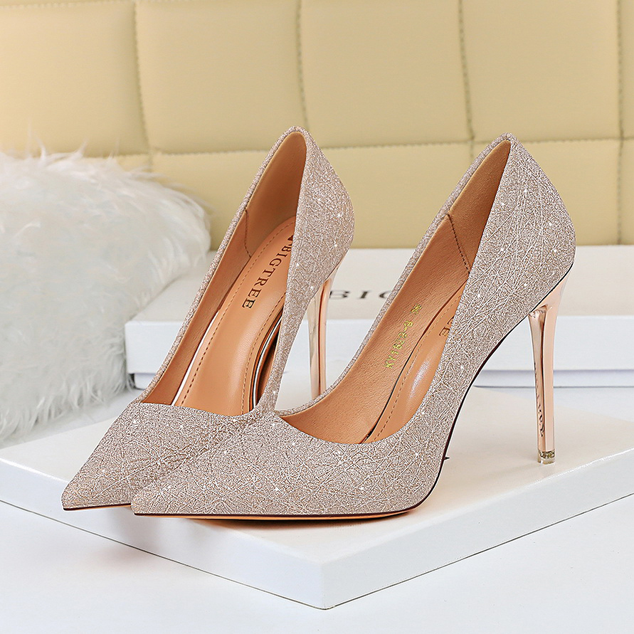 2021New big fashion female glitter 10cm high heels pink lady stripper scarpins wedding shoes Cinderella 0F30, Pink ten.
2021New big fashion female glitter 10cm high heels pink lady stripper scarpins wedding shoes Cinderella 0F30, Pink ten.