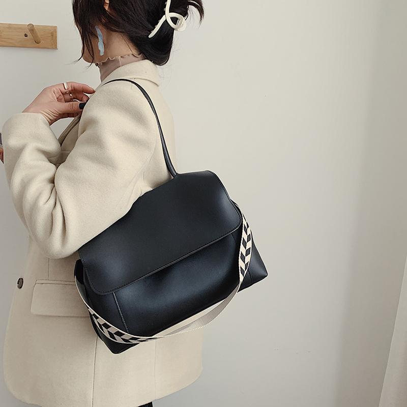 Quality Female Bags Temperament Simple Commuter Handbag 202 PU Leather Women's Shoulder Bag Casual Ladies Crossbody Bag Brown, Black
Quality Female Bags Temperament Simple Commuter Handbag 202 PU Leather Women's Shoulder Bag Casual Ladies Crossbody Bag Brown, Black